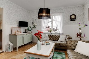 Unclassified image, 4 of 21, button - Vrbo Property (Fågelfors)