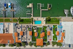 Pool - Jazzy's Waterfront Cove w/ Heated Pool & Rooftop, Walk to the Beach (Clearwater)
