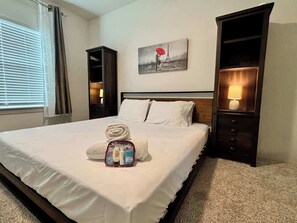4 Schlafzimmer, Bügeleisen/Bügelbrett, WLAN, Bettwäsche