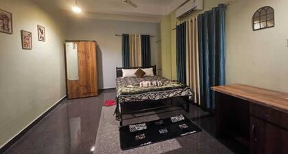 Pink villa inn A Comfortable Home stay, Guwahati Assam,Ac & non ac room' availa