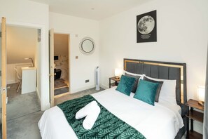 Room - Gorgeous 3BR with 2bath in O2 | Greenwich | Parking (London)