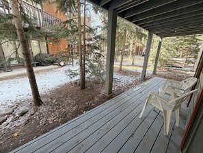 Terrace/patio - NEW! Private hot tub, shared pool, walk to town (Breckenridge)