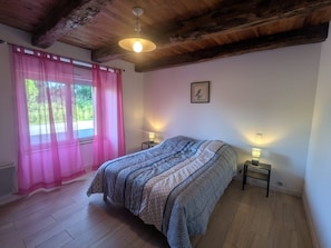 2 bedrooms, wheelchair access