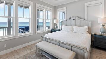 5 bedrooms, WiFi (free), bed sheets