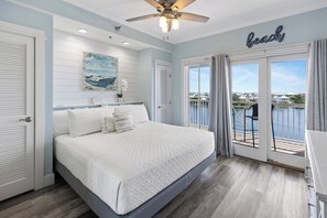 1 bedroom, iron/ironing board, free WiFi, bed sheets - Carillon Inn 515. The Flagship Unit at the Inn. Corner Unit. 5th floor. Specials (Panama City Beach)