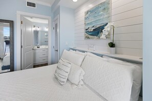 1 bedroom, iron/ironing board, free WiFi, bed sheets - Carillon Inn 515. The Flagship Unit at the Inn. Corner Unit. 5th floor. Specials (Panama City Beach)