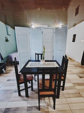 Dining - Casita Óre Maráma Pói (Del Coco Beach)