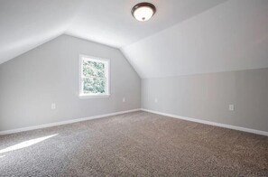 Interior - Avon Lake 3-bedroom house next to Inwood Park for relaxing stays (Avon Lake)