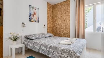Apartment (ground floor) | 7 bedrooms, cribs/infant beds