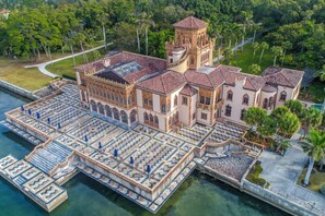 Exterior - Relaxing Getaway in Sarasota | Great Location (Sarasota)