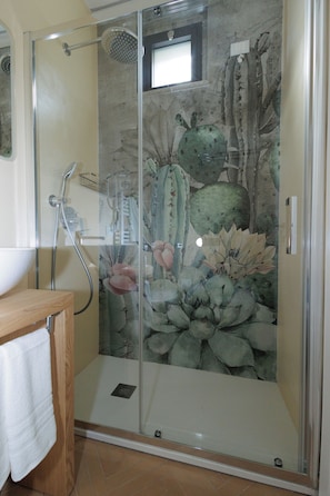 Family Apartment, Garden View | Bathroom