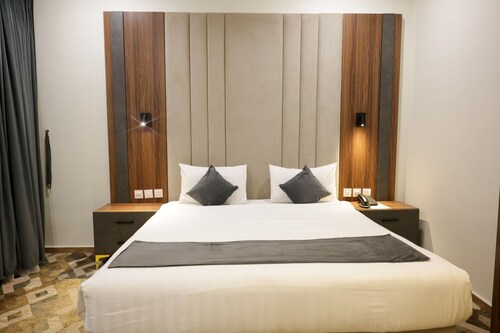 Durrat Al Aziziyah Serviced Apartments