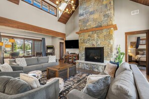 Smart TV, fireplace, video games, stereo - Lucky Star Lodge | Pool & Hot Tub | Fire Pit (Durango)