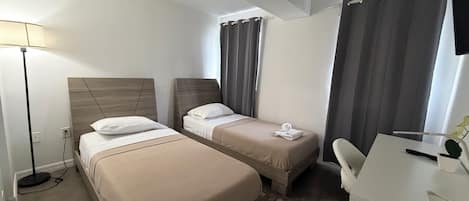 Basic Apartment, 2 Bedrooms | Living area
