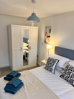 4 bedrooms, free WiFi, bed sheets - Entire home in County Durham, United Kingdom - Pass the Keys (Spennymoor)