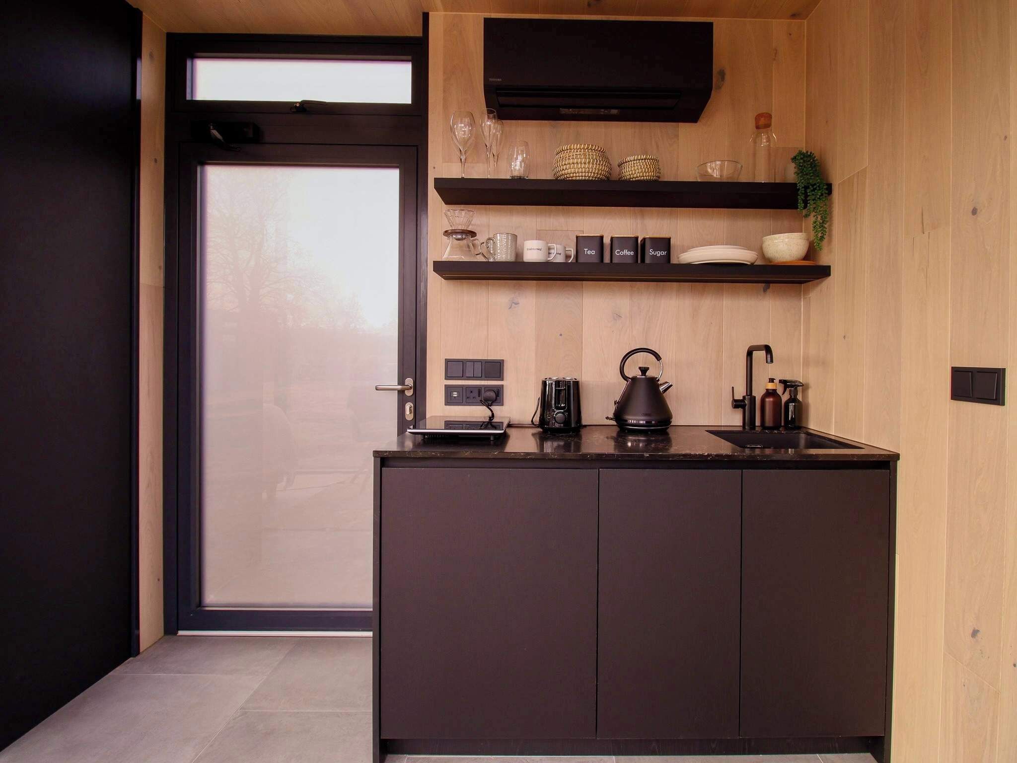 Stovetop, coffee/tea maker, electric kettle, toaster