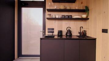 Stovetop, coffee/tea maker, electric kettle, toaster
