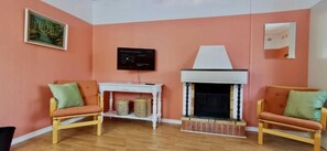 Standard Double Room, Garden View | Interior - Kronlund Kursgård (Vindeln)