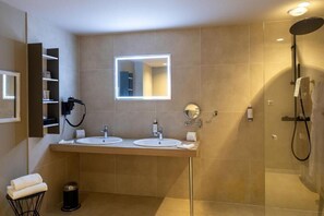 Bathroom - Hotel Restaurant l'Orchidée (Ensisheim)