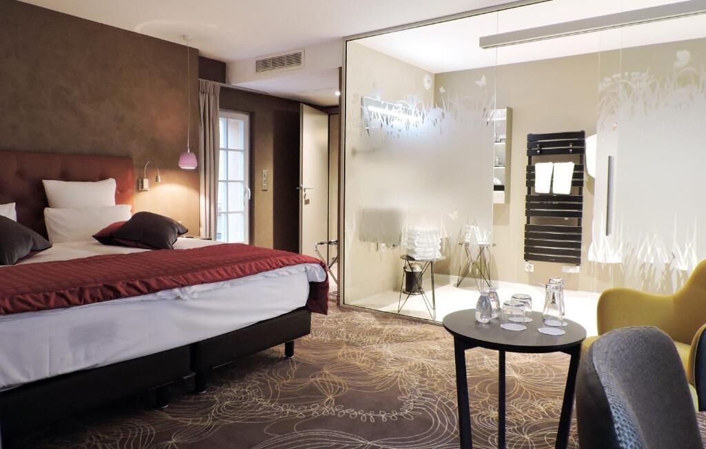 Family Suite, City View