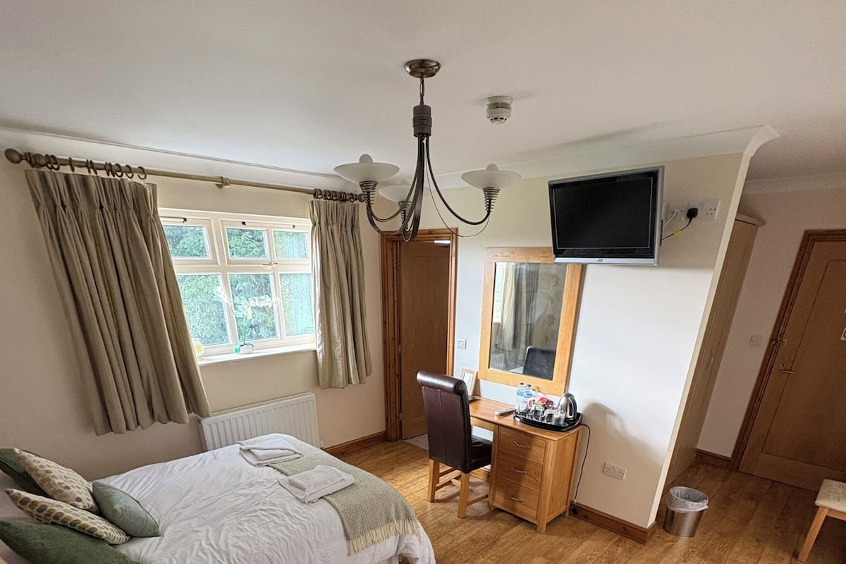 Chambre Double Confort, vue colline