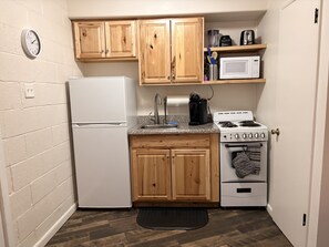 Private kitchen - Fine Studio Nine @ Rustic Ridge in Granite Dells (Prescott)