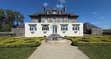 2-bedroom cottage close to D-Day Beaches and Bayeux at the historic Maison Neuve