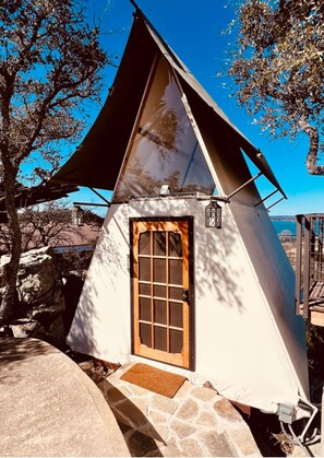 Studiosvit - sjöutsikt | Exteriör