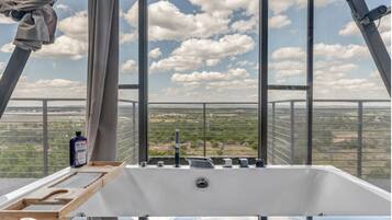 Suite, Hill View | Interior