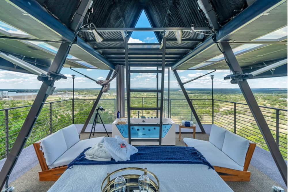 The Retreat on the Hill
