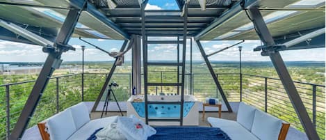 Suite, Hügelblick | Außen-Whirlpool