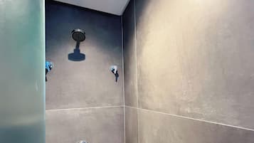 Comfort Apartment | Bathroom