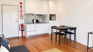 Interior - F: Ponte Luis Balcony | Riverside Flat (Vila Nova de Gaia)