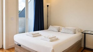 1 chambre, fer et planche à repasser, Wi-Fi gratuit, draps fournis