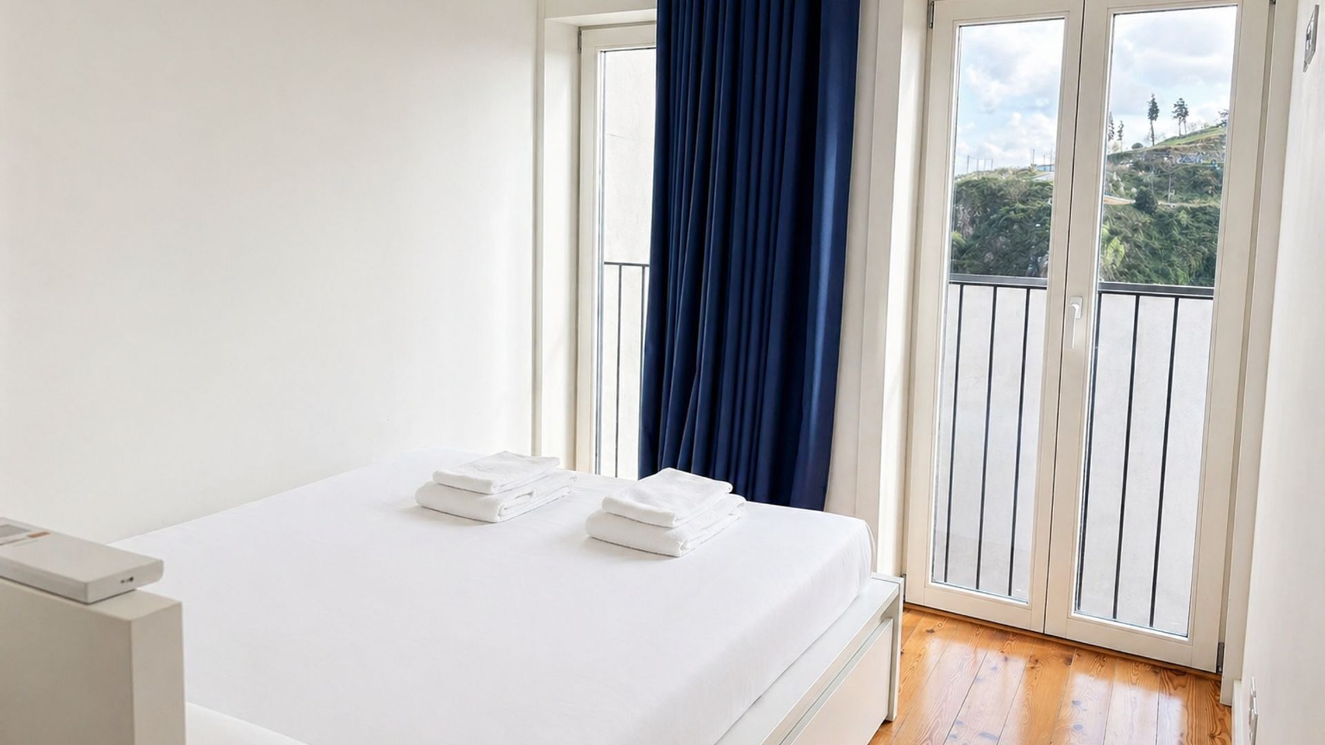 2 habitaciones, tabla de planchar con plancha y wifi gratis 
