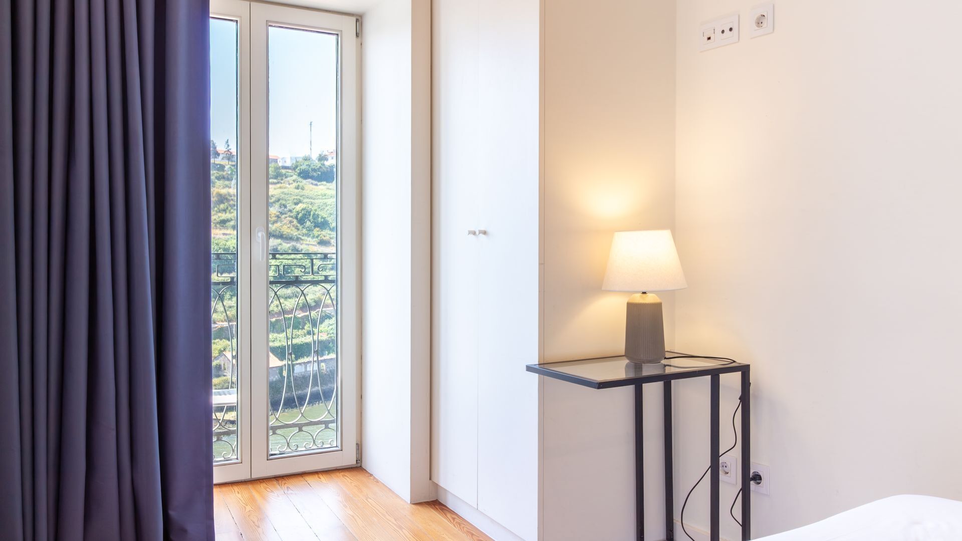 1 slaapkamer, een strijkplank/strijkijzer, gratis wifi, beddengoed