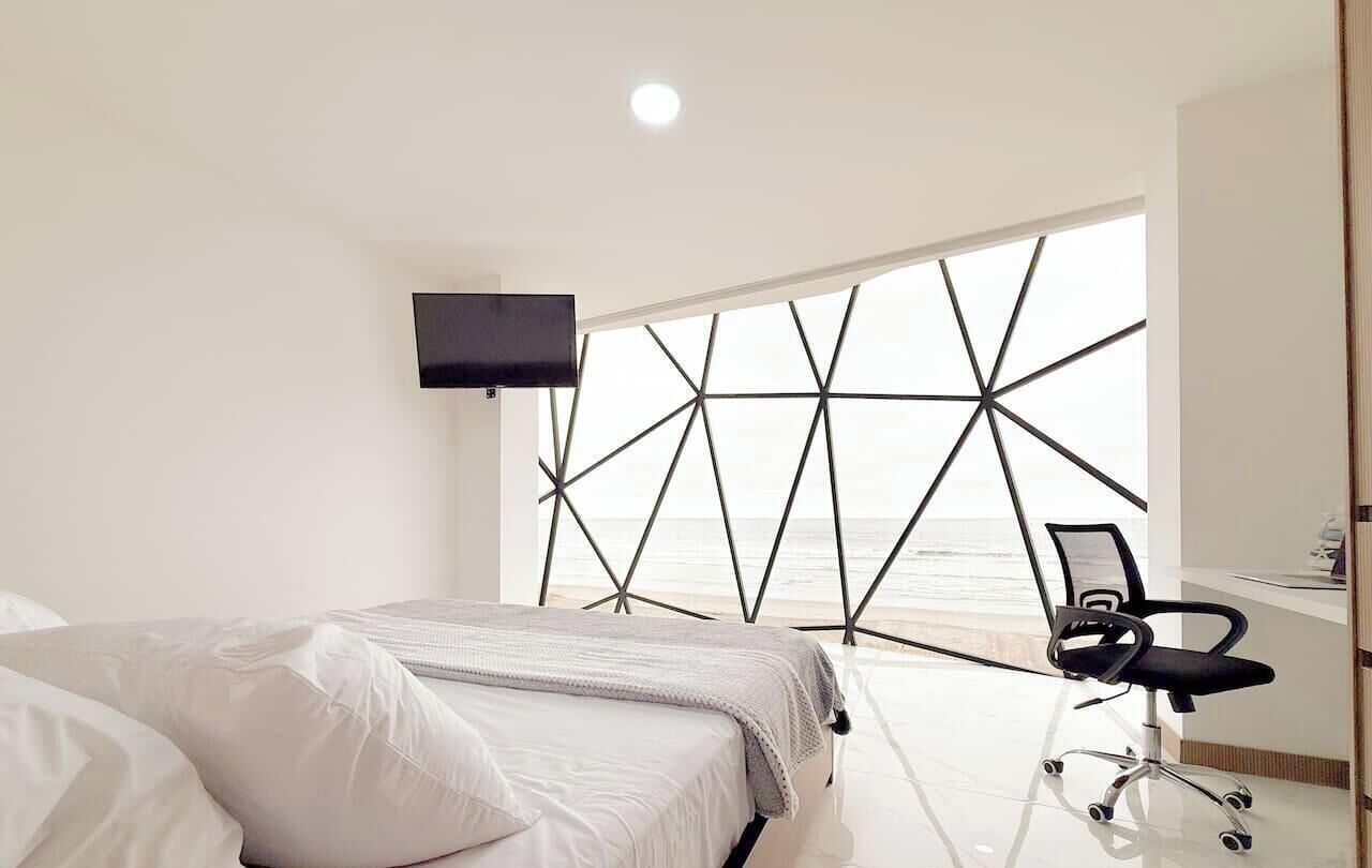 Desk, iron/ironing board, WiFi