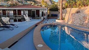 Doppelzimmer, Balkon, Gartenblick | Pool