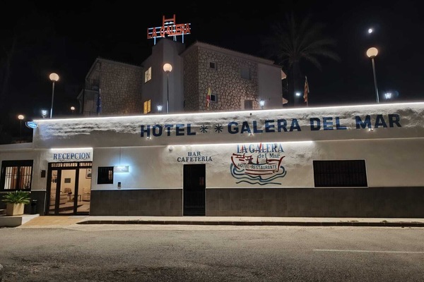 Fachada de la propiedad
