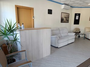 Reception - Hotel Galera del Mar - Altea (Altea)