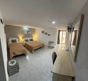 Family Triple Room, 1 Bedroom, Air conditioning, Courtyard View | Premium bedding, down comforters, memory foam beds - Hotel Galera del Mar - Altea (Altea)
