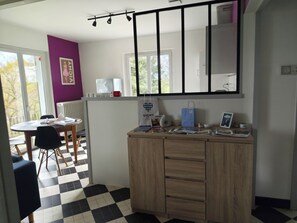 Interior - Maison de Vacances a la Campagne vue Montagne Bourbonnaise (Saint-Christophe-en-Bourbonnais)