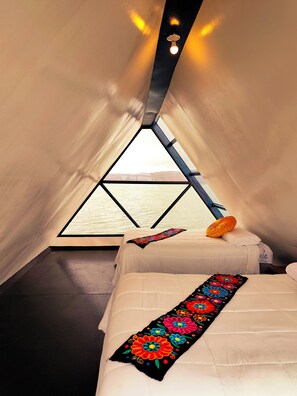 Camera doppia, vista lago