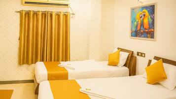 Deluxe Triple Room, City View