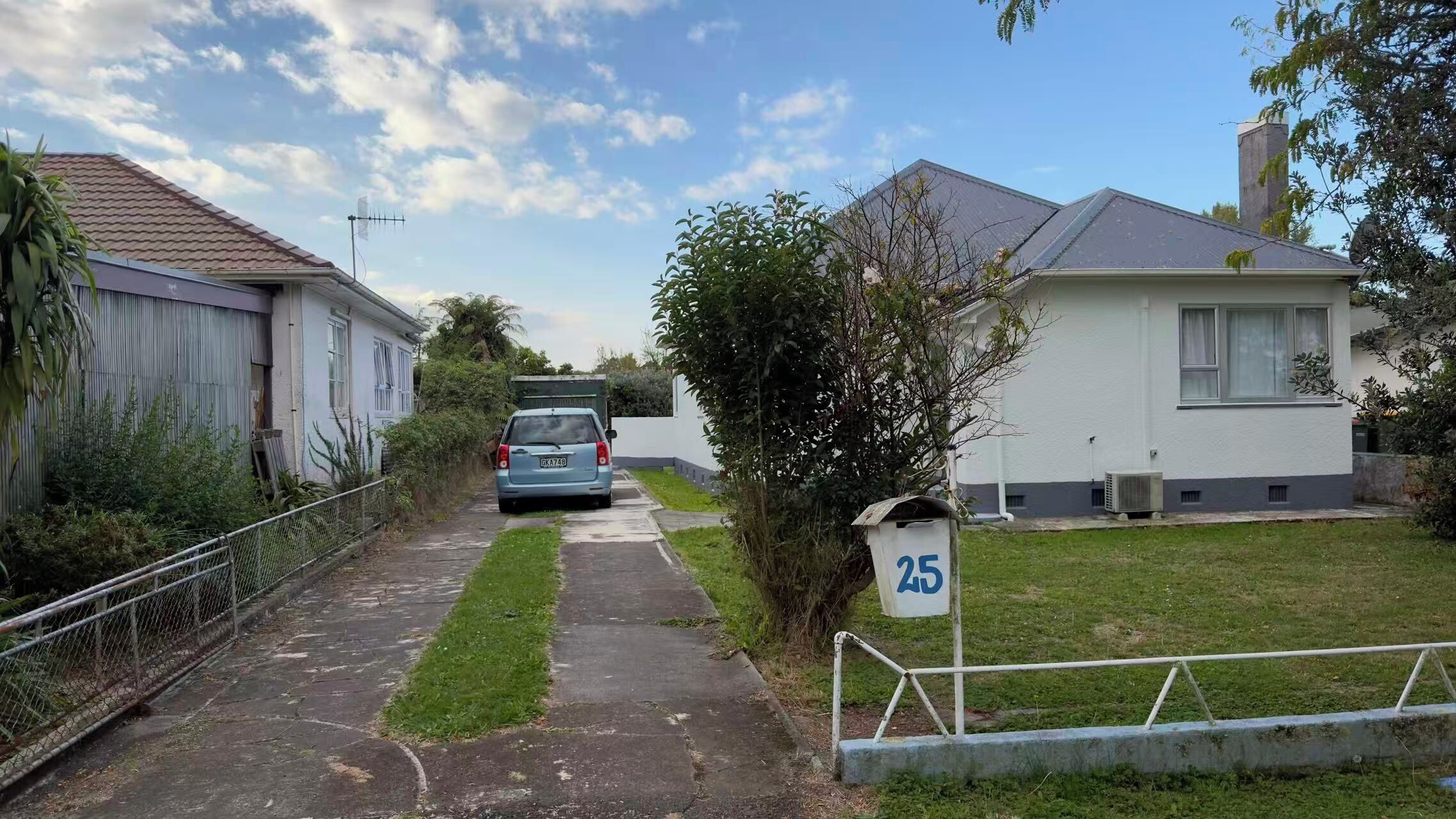 Basic House | Property grounds