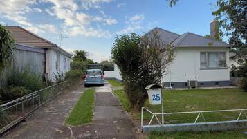 Basic House | Property grounds