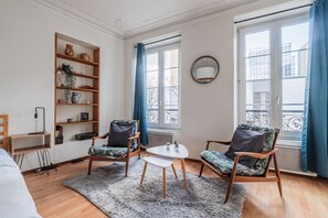 TV - Le Sébastopol - Appt moderne de 65m2 (Strasbourg)