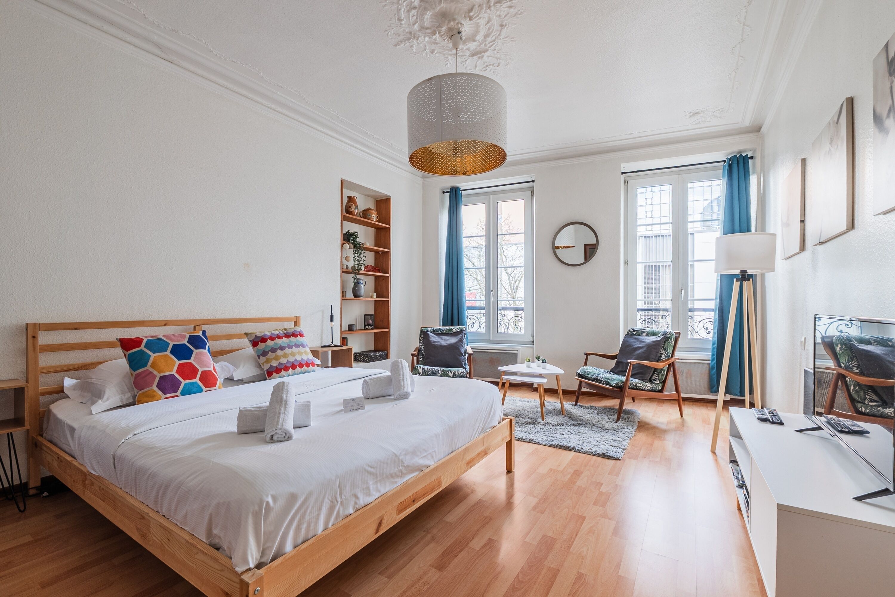 2 bedrooms, iron/ironing board, free WiFi, bed sheets