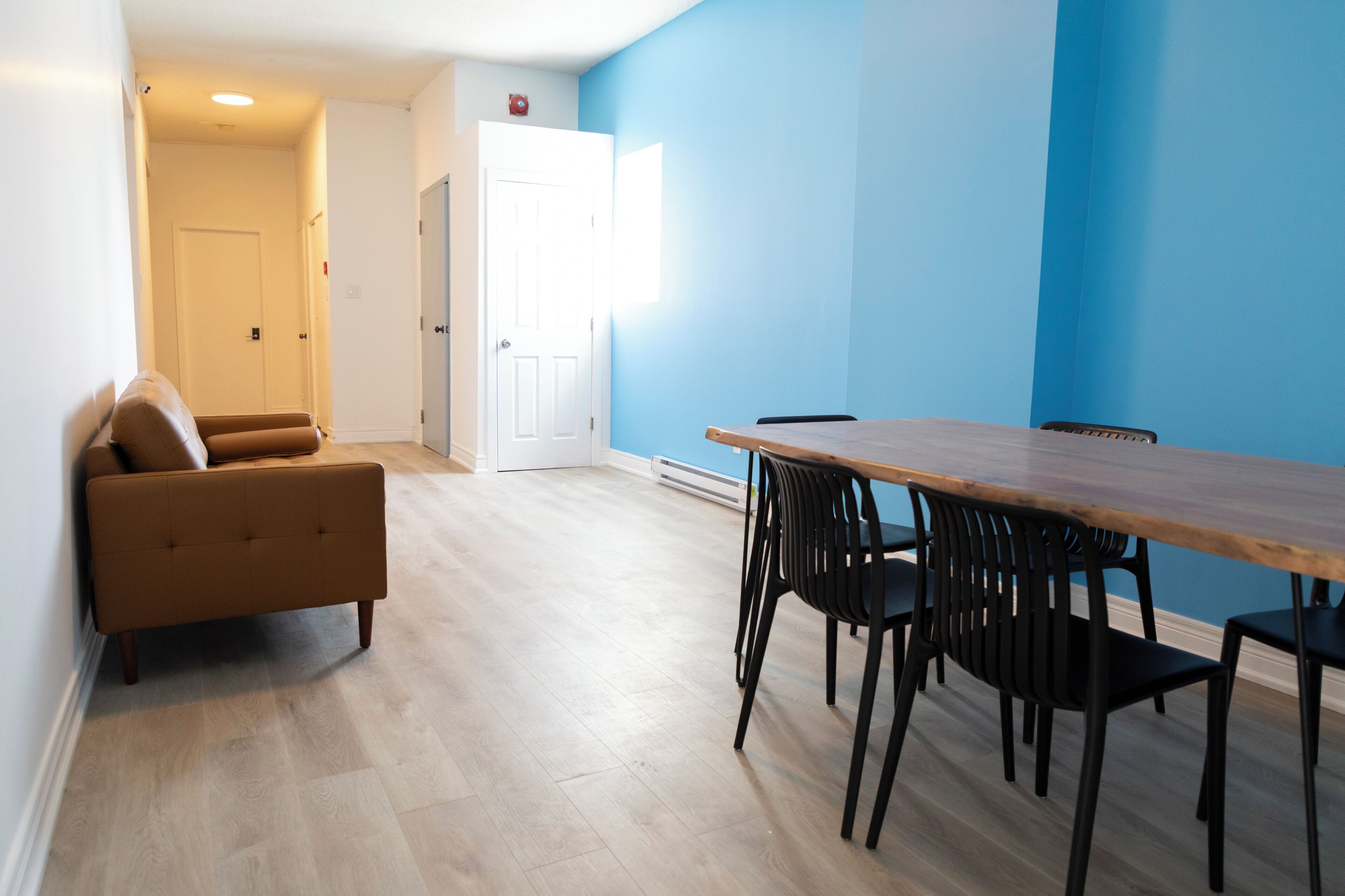 Standard Apartment, 3 Bedrooms | Living area