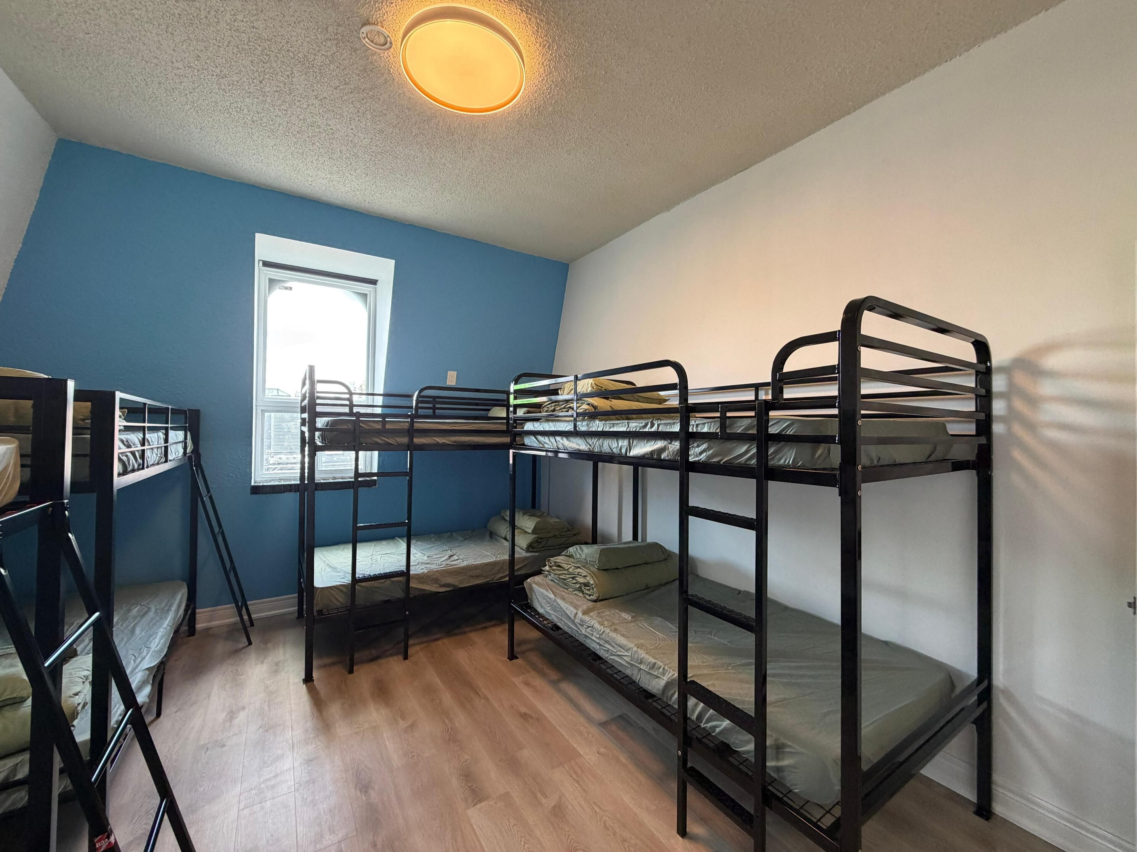 Chambre économique, vue sur la ville